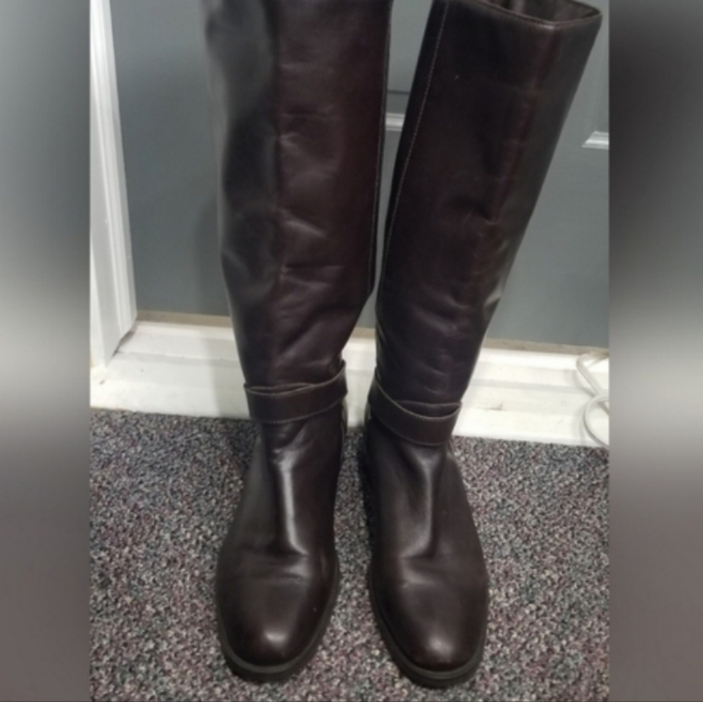 Classic Leather Riding Boots - Picture 9 of 9